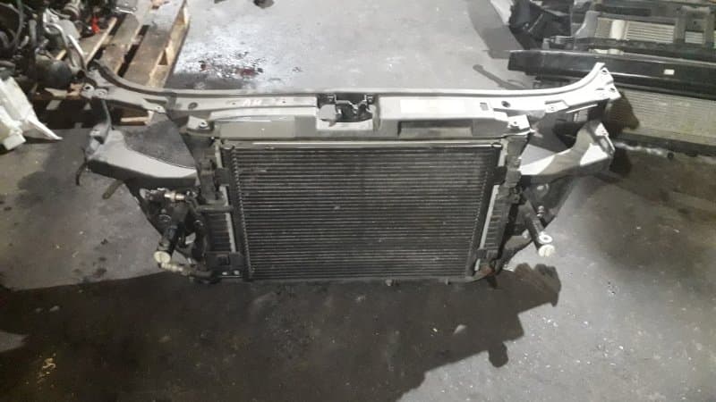 Панель передняя AUDI A4 8D B5 2.4 2000 (б/у)