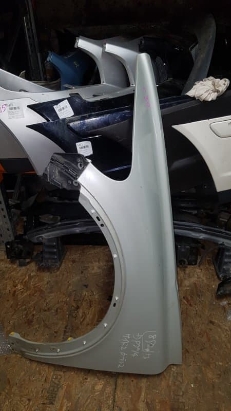 Крыло Volvo C30 B4204S3 2008 перед. лев. (б/у)