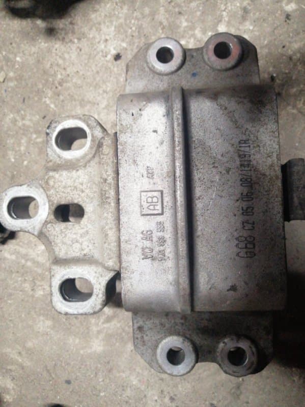 Опора ДВС Volkswagen Golf 5 (б/у)