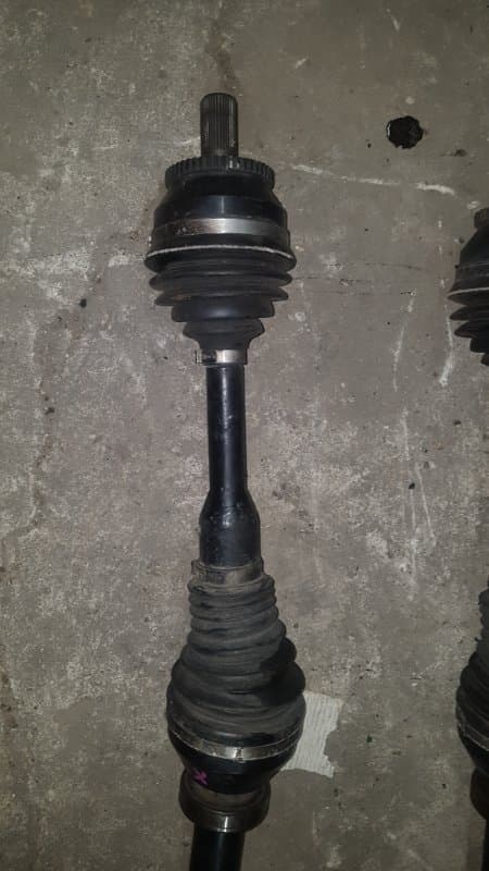 Привод Volvo XC90 ВНЕДОРОЖНИК B5254T2 2005 перед. прав. (б/у)