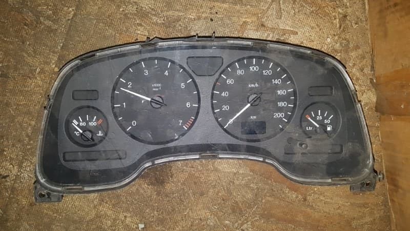 Щиток приборов Opel Astra G (б/у)