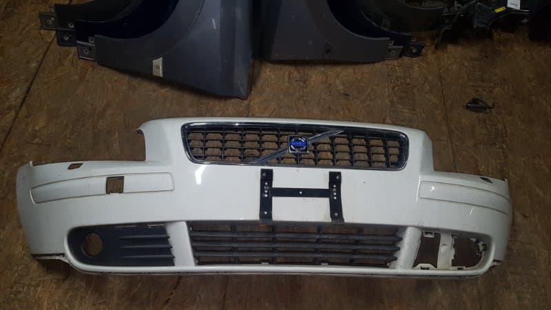 Бампер Volvo S40 СЕДАН B5244S 2007 (б/у)