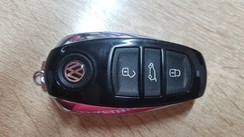 Ключ зажигания VAG Touareg 7P 3.0 2012 (б/у)