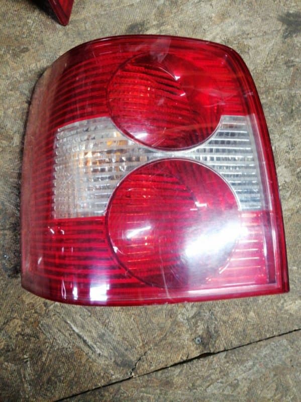 Фонарь Volkswagen Passat 3B6 AMX 2002 задн. лев. (б/у)