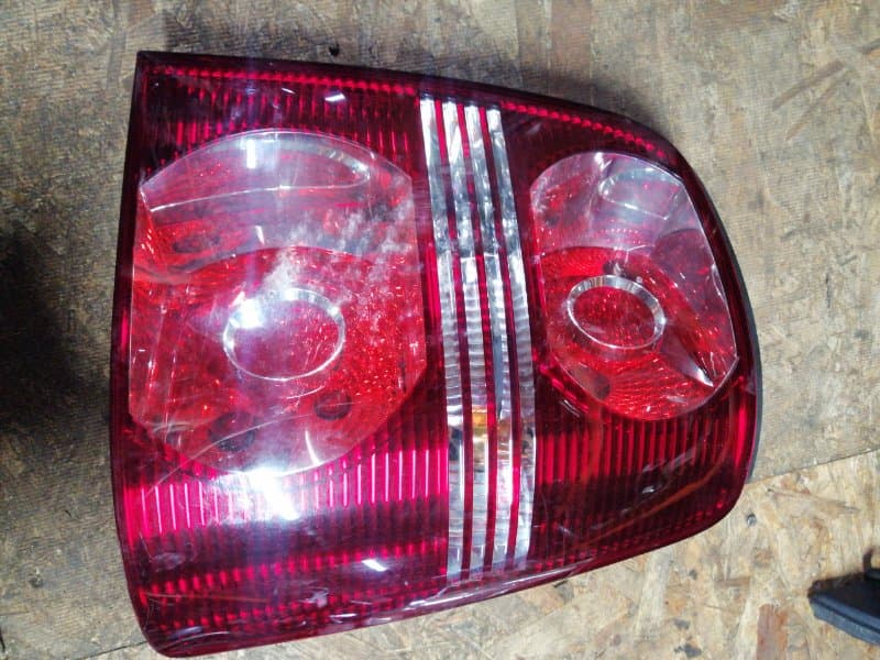 Фонарь Volkswagen Touran 1T2 BMY 2008 задн. прав. (б/у)