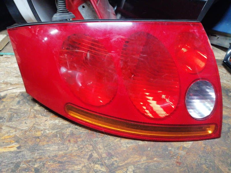 Фонарь Audi TT 8N3 BHE 2003 задн. лев. (б/у)