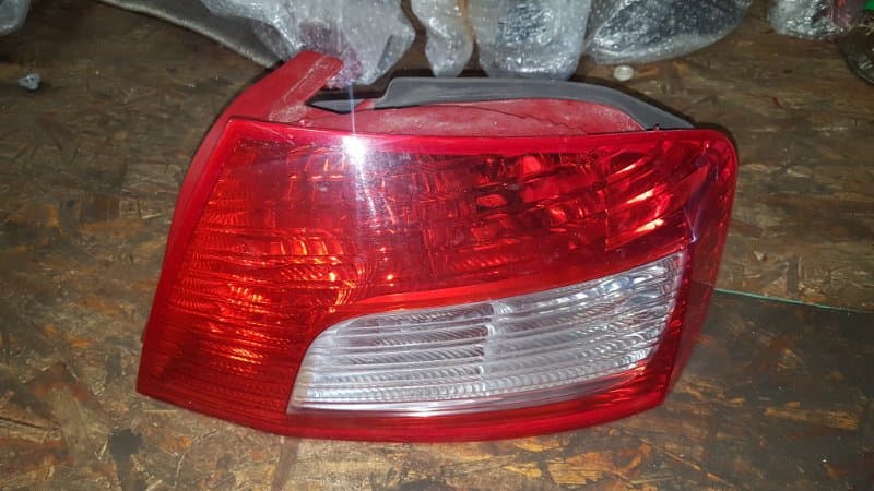 Фонарь Peugeot 407 СЕДАН 3FZ EW12J4 2009 прав. (б/у)