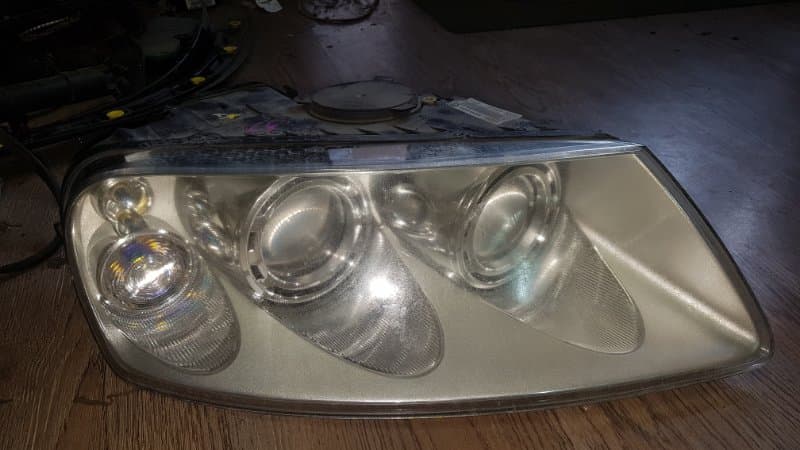 Фара ксенон Volkswagen Touareg 7L6 AXQ 2005 прав. (б/у)