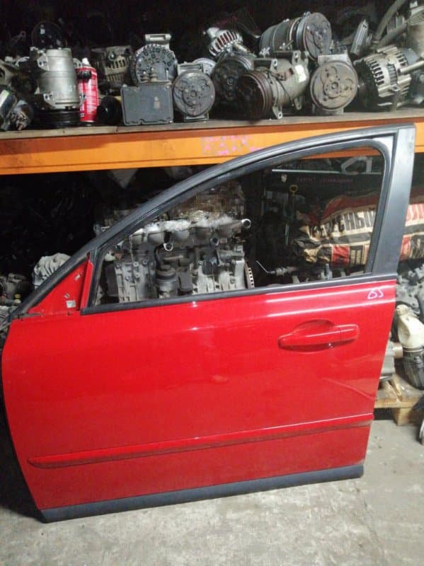 Дверь Volvo V50 MW B5244S 2005 перед. лев. (б/у)