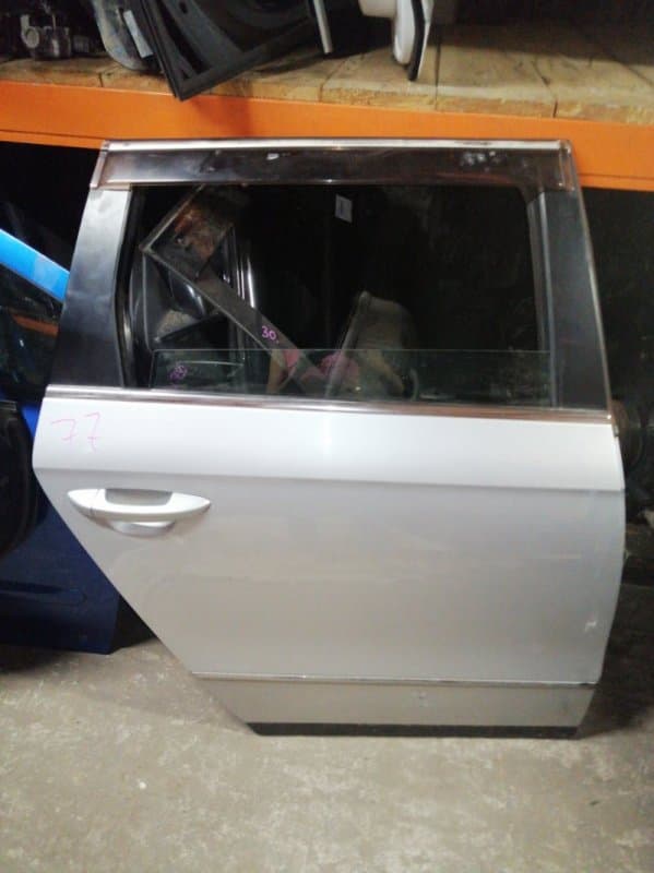 Дверь Volkswagen Passat 3С5 BVY 2010 задн. прав. (б/у)