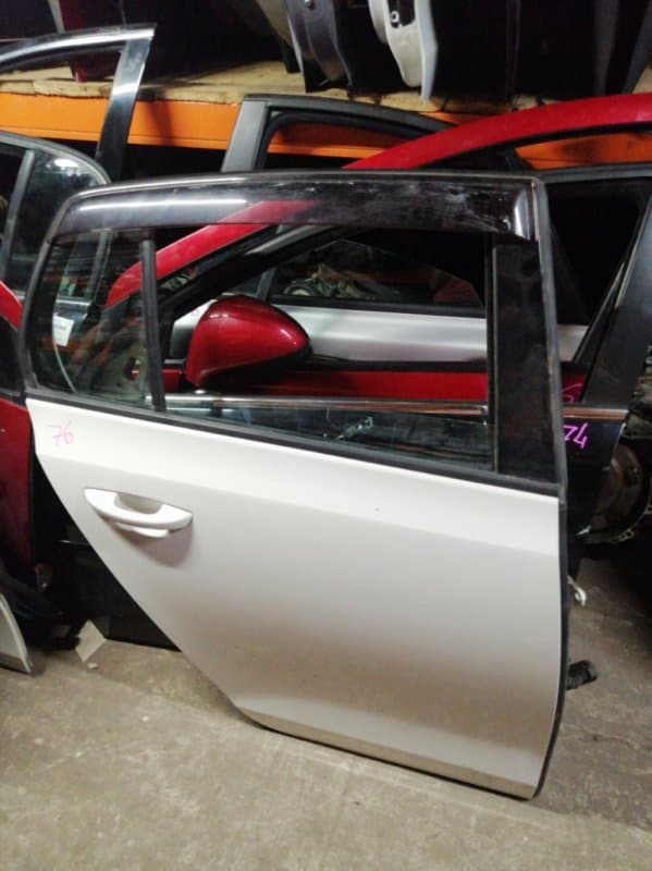 Дверь Volkswagen Golf 5K1 CAX 2011 задн. прав. (б/у)