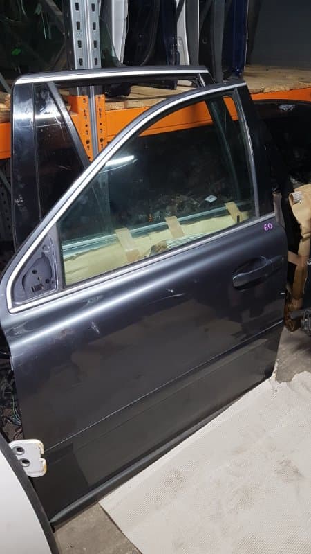 Дверь Volvo xc90 C B6324S 2008 перед. лев. (б/у)