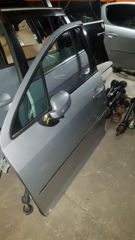 Дверь Peugeot 407 6D 3FZ 2010 перед. лев. (б/у)