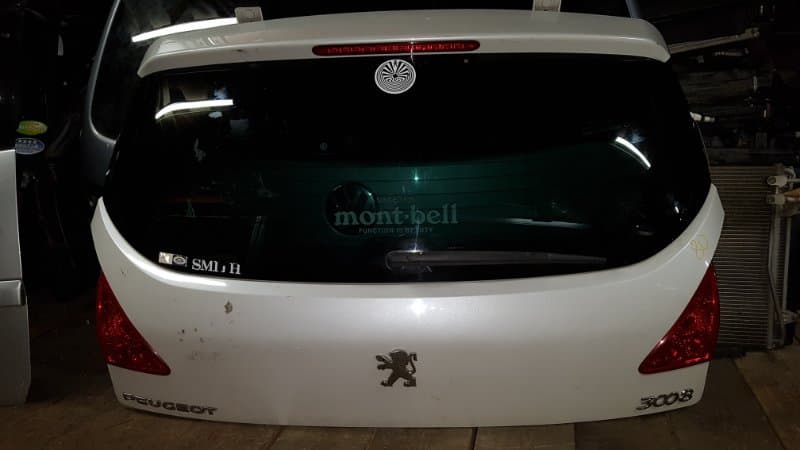 Крышка багажника Peugeot 3008 U5 EP6CDT 2010 (б/у)
