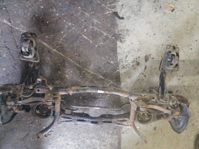 Балка подвески Audi A3 8P1 AXW 2007 задн. (б/у)