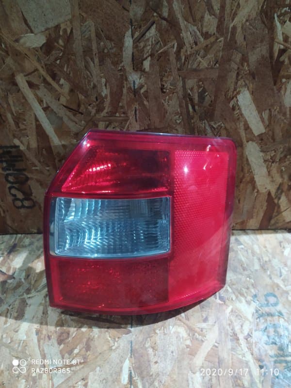 Фонарь Audi A4 8E5 AMB 2002 задн. прав. (б/у)