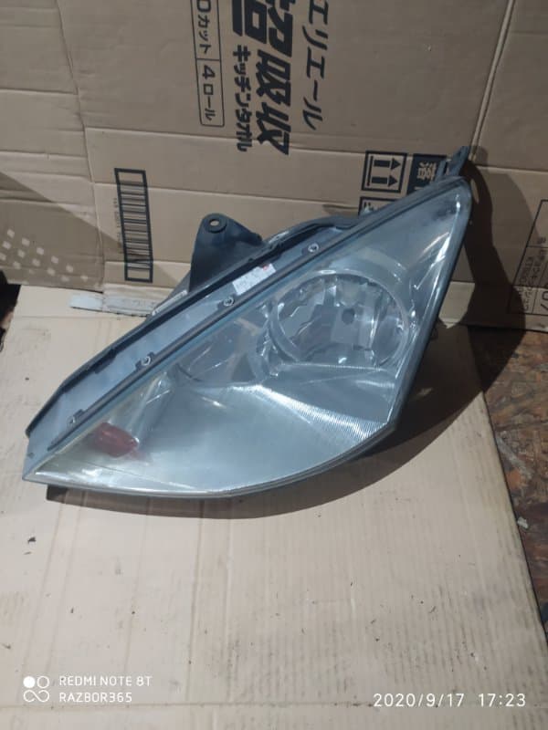 Фара галоген FORD Focus 1 FYDB 2000 перед. лев. (б/у)