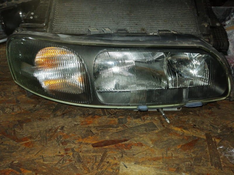 Фара Volvo V70 SW B5244T3 2002 перед. прав. (б/у)