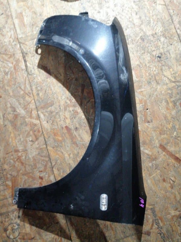 Крыло Audi A4 8E5 AMB 2003 перед. лев. (б/у)