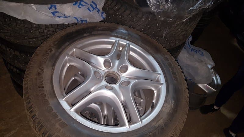 Комплект колёс 255/55/18 шипы зима Porsche Cayenne (б/у)