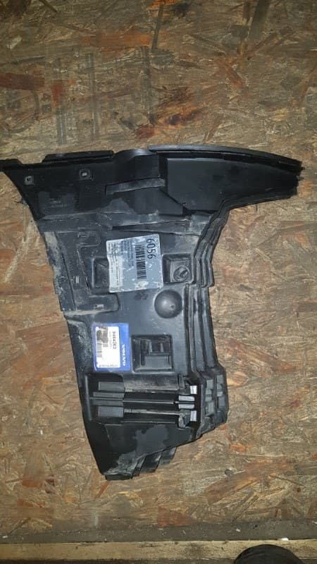 Кронштейн Volvo S60 СЕДАН 2.4 2005 перед. прав. (б/у)