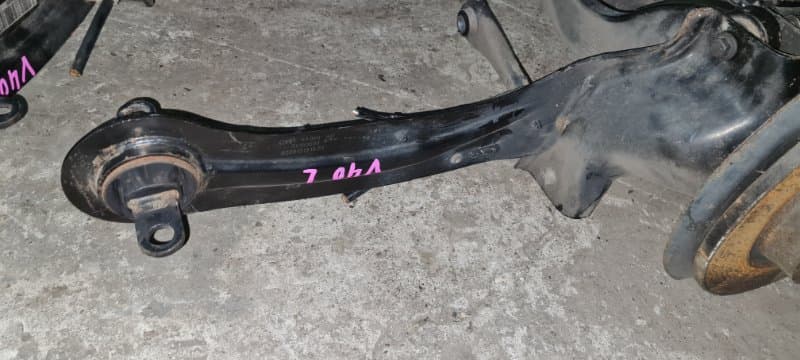 Рычаг подвески Volvo V40 B5204T 2013 задн. лев. (б/у)