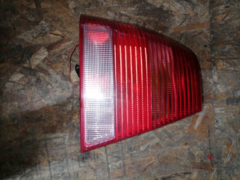 Фонарь Volkswagen Bora 1J2 AZJ 2003 задн. лев. (б/у)