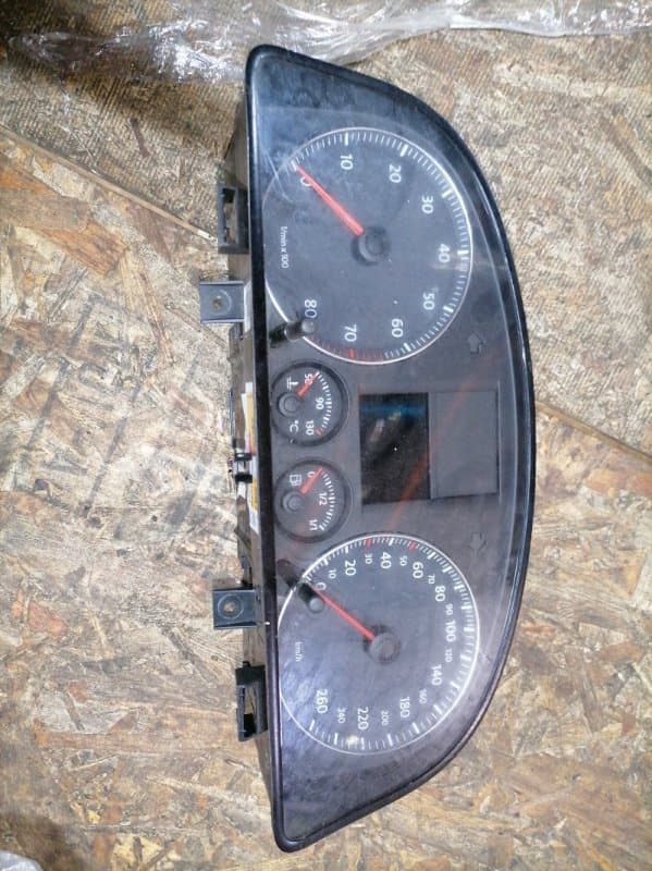 Щиток приборов Volkswagen Touran 1T2 BMY 2008 (б/у)