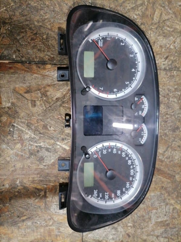 Щиток приборов Volkswagen Bora 1J2 AZJ 2003 (б/у)