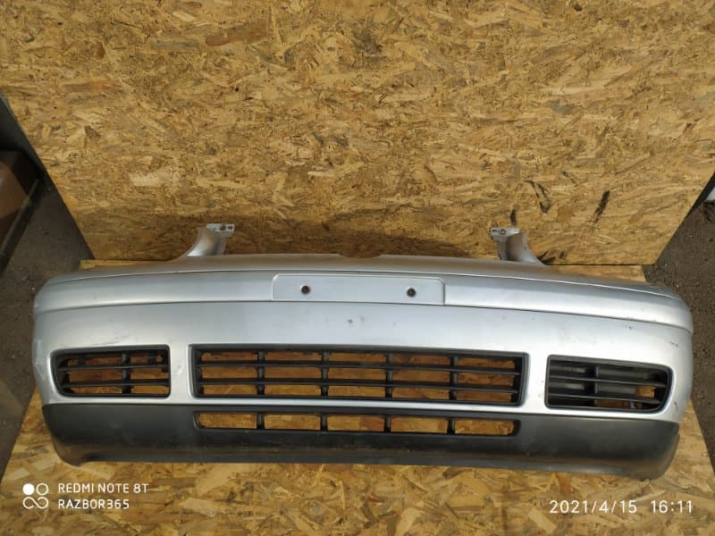 Бампер Volkswagen Golf 1J5 AVU 2000 перед. (б/у)
