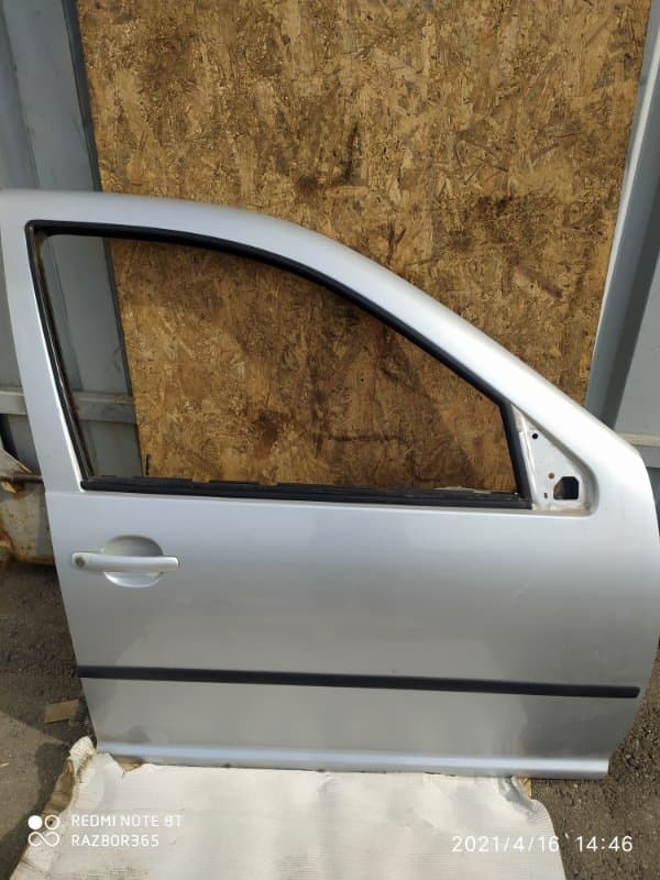 Дверь Volkswagen Golf 1J1 APK 2000 перед. прав. (б/у)