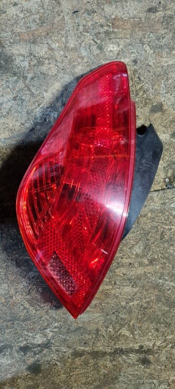 Фонарь Peugeot 308 ХЕЧБЕК 1.6 2010 задн. лев. (б/у)