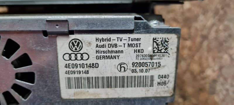ТВ-тюнер Audi Q7 (б/у)