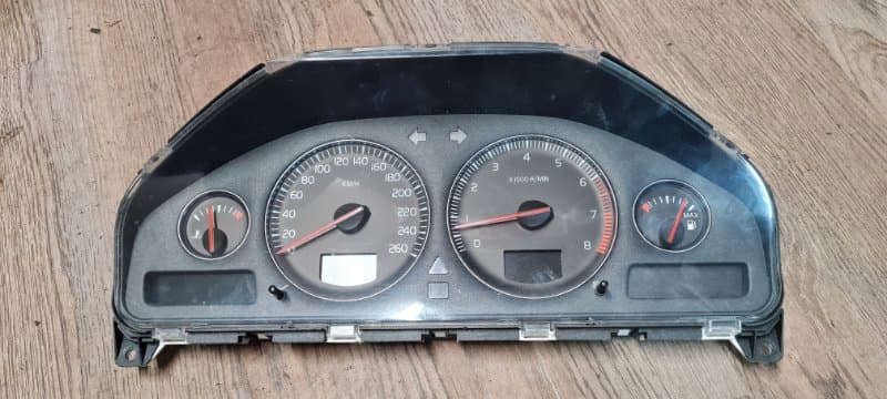 Щиток приборов Volvo xc90 C59 B5254T2 2004 (б/у)