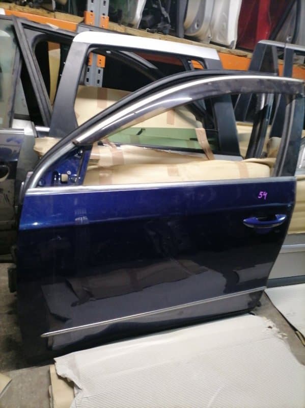 Дверь Volkswagen Passat 3C5 AXZ 2006 перед. лев. (б/у)