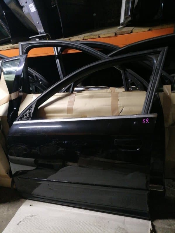 Дверь Audi A4 8ED BGB 2005 перед. лев. (б/у)