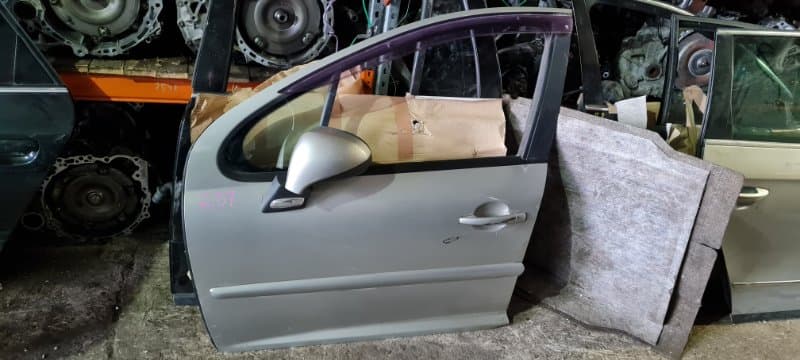 Дверь Peugeot 207 2008 перед. лев. (б/у)