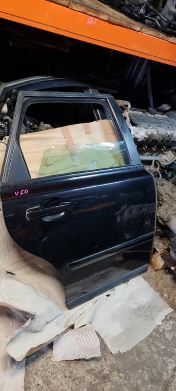 Дверь Volvo V50 2005 задн. прав. (б/у)