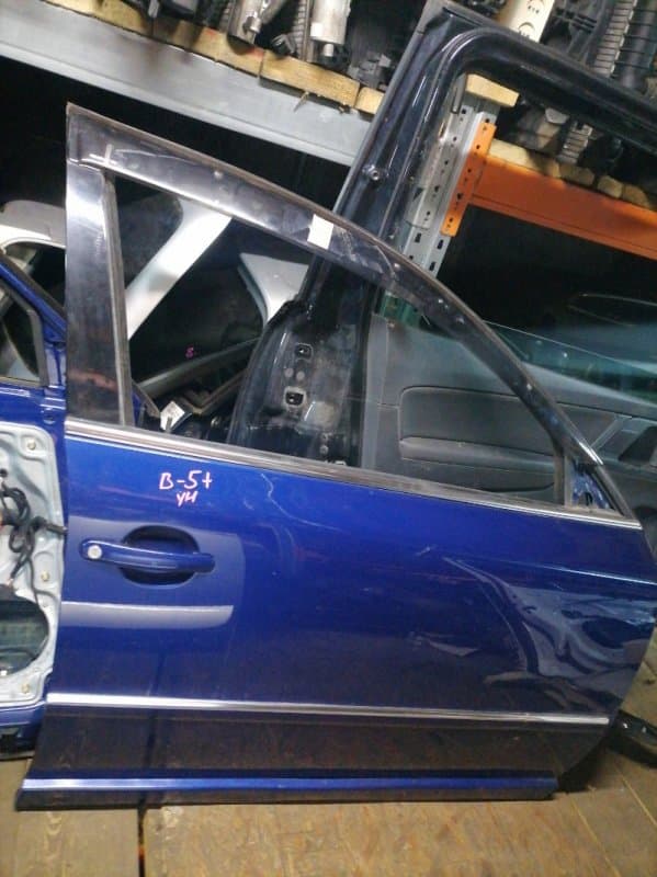 Дверь Volkswagen Passat 3B6 AMX 2002 перед. прав. (б/у)