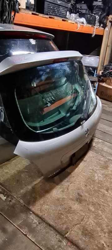 Крышка багажника Peugeot 207 WC EP6CDT 2008 (б/у)