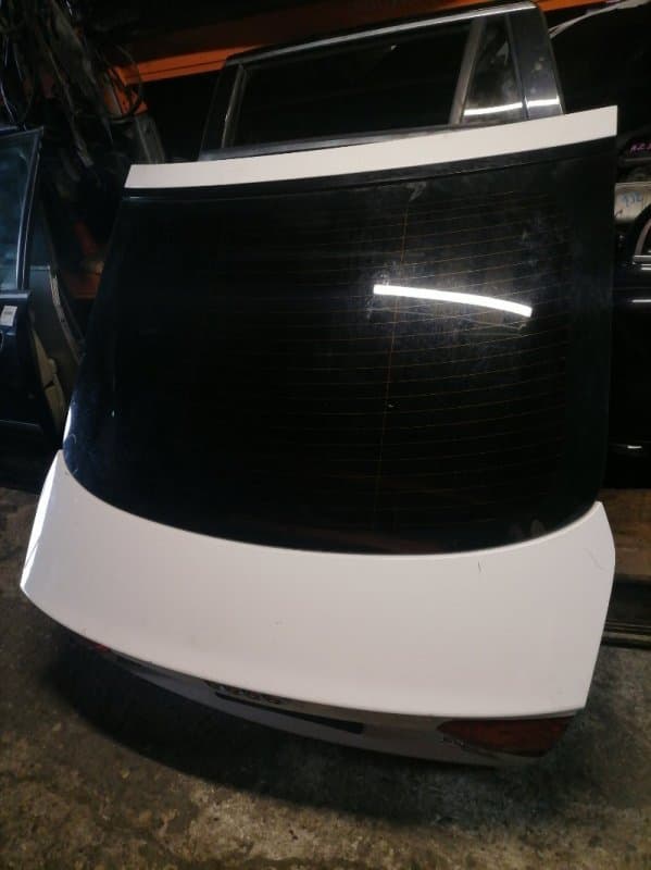Крышка багажника Audi A5 8T3 CDN 2010 (б/у)
