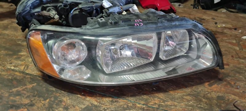 Фара галоген Volvo S60 СЕДАН B5254T2 2008 прав. (б/у)