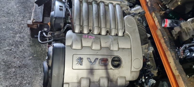 Двигатель Peugeot 407 УНИВЕРСАЛ XFV ES9A 2008 (б/у)
