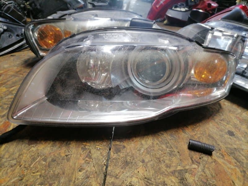 Фара ксенон Audi A4 8EC ALT 2006 перед. лев. (б/у)
