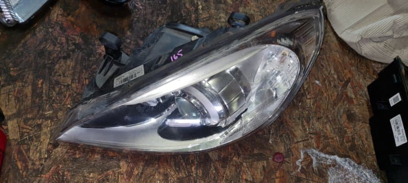 Фара ксенон адаптивный Volvo S60 P3 B6304T 3.0 2010 лев. (б/у)