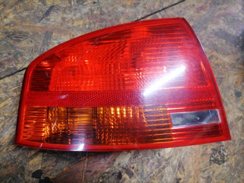 Фонарь Audi A4 8EC BFB 2006 задн. лев. (б/у)
