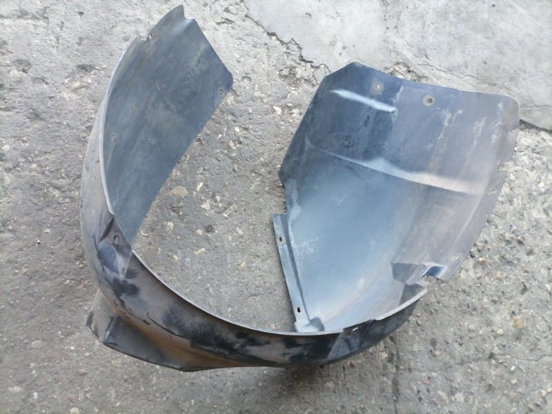 Подкрылок Volkswagen Passat 3B5 APU 2000 перед. лев. (б/у)