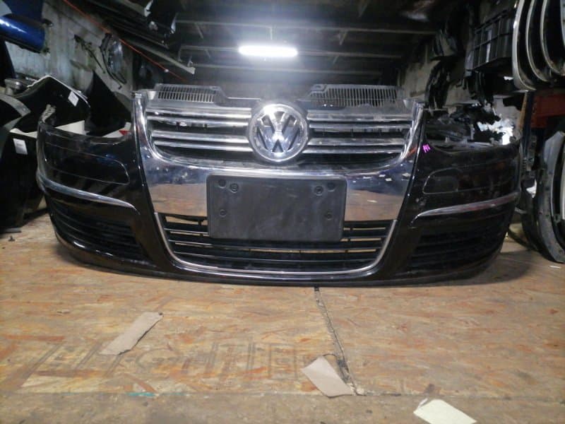 Бампер Volkswagen Jetta 1K2 BLG 2008 перед. (б/у)