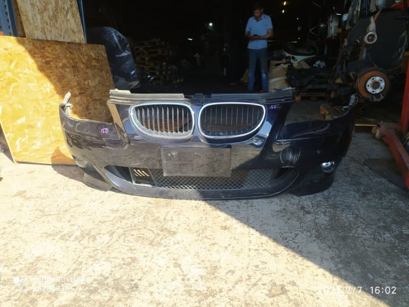 Бампер BMW 5 E60 M54B30 2004 перед. (б/у)
