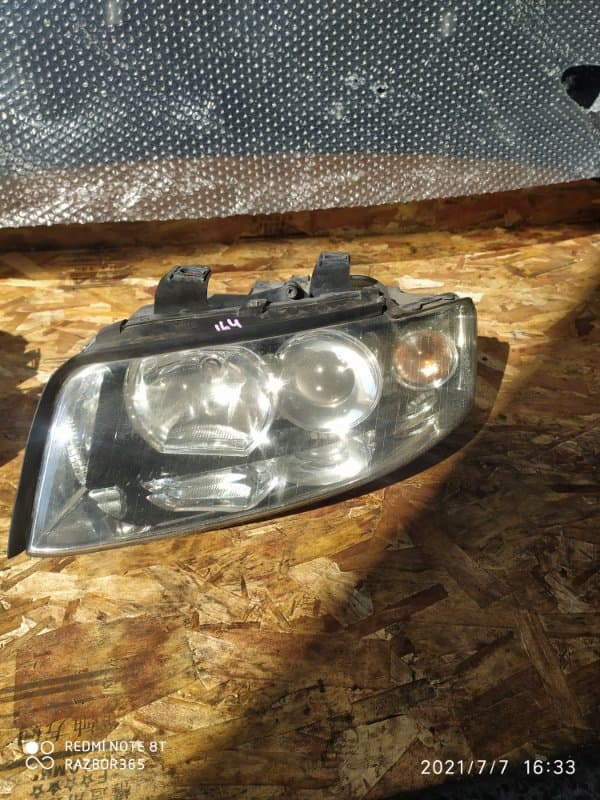 Фара ксенон Audi A4 8E5 AMB 2003 перед. лев. (б/у)
